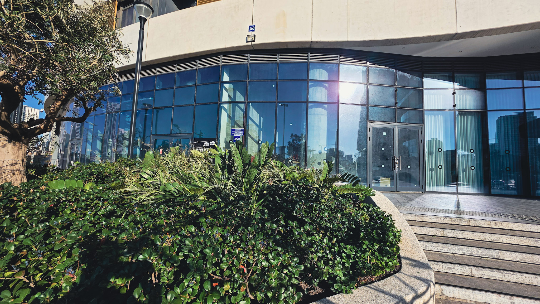 יחידה 6 קרוב